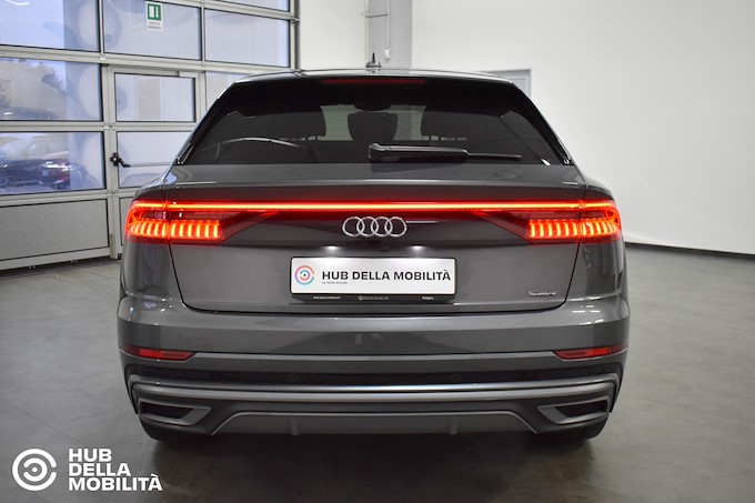 AUDI Q8 50 TDI 286 CV quattro tiptronic Sline
